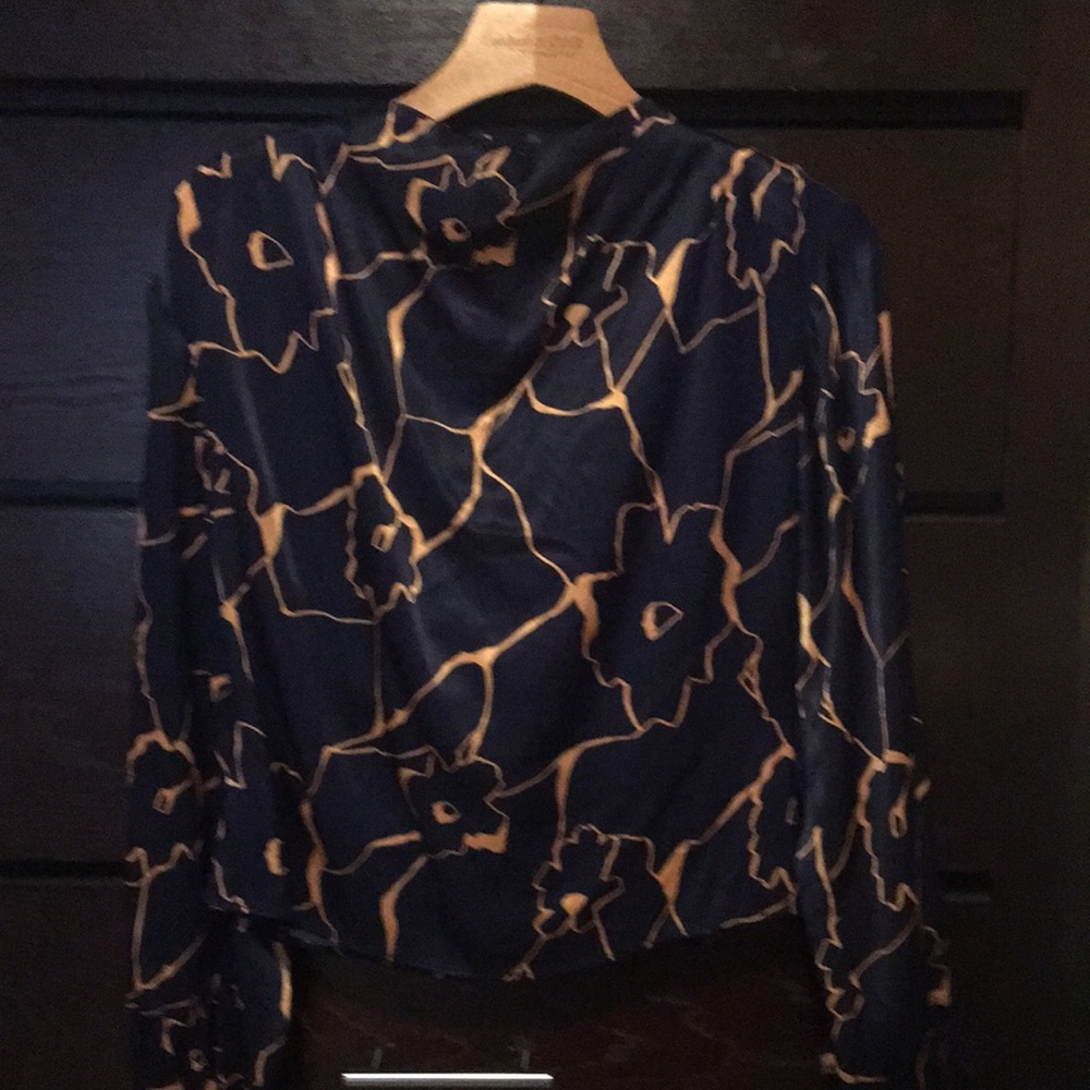 ASTR Veronica Navy and Gold Women's Top NWOT